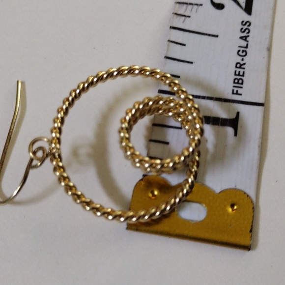 Beautiful gold dangling rope hoops earrings. - Picture 3 of 3